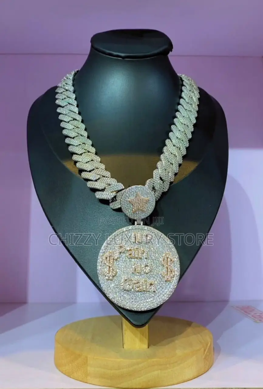 VVS Moissanite Diamond Quality Luxury Jewelry