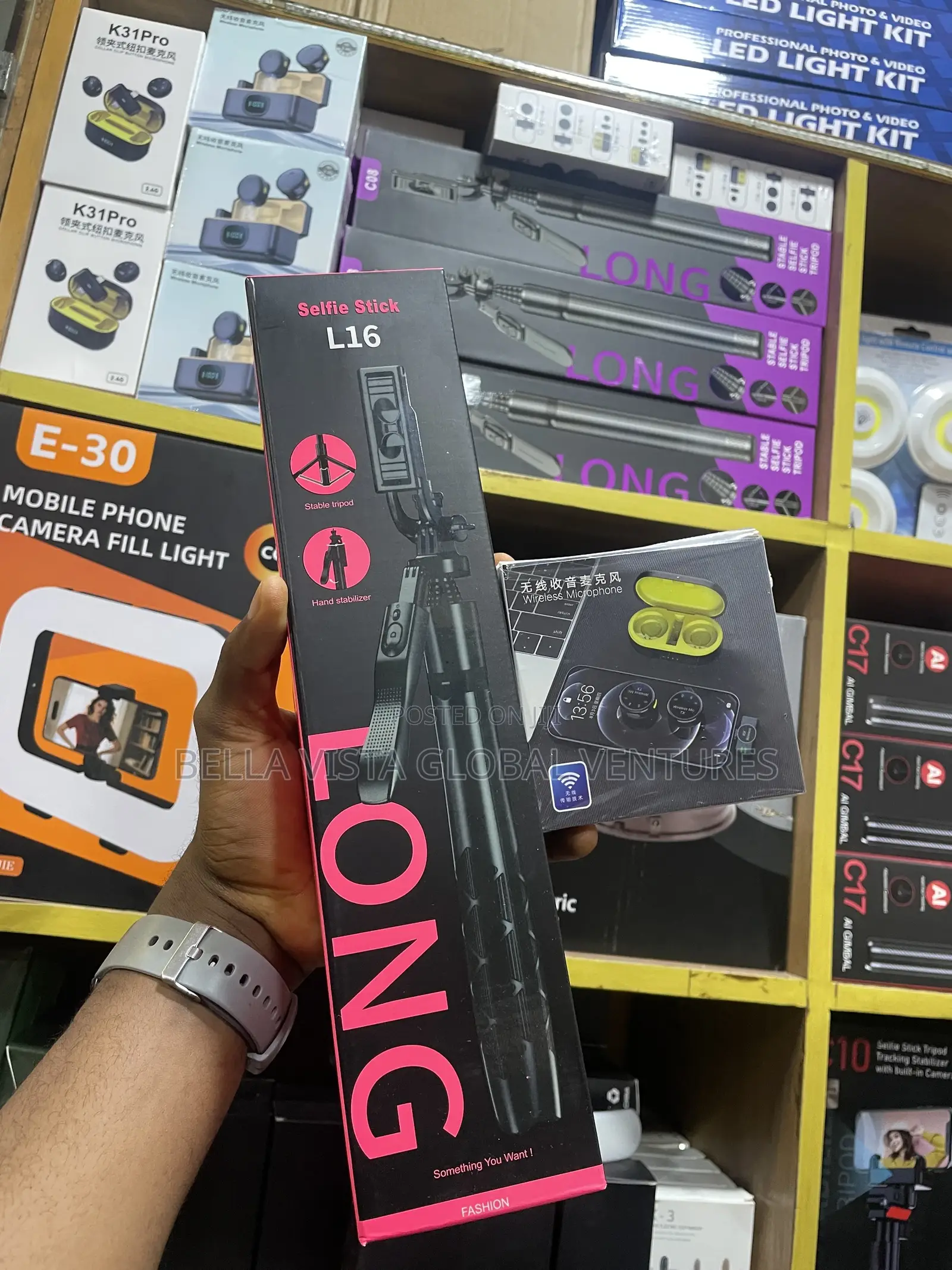 Complete Mobile Vlogging Setup: L16 Quality Tripod Wireless Mic Combo