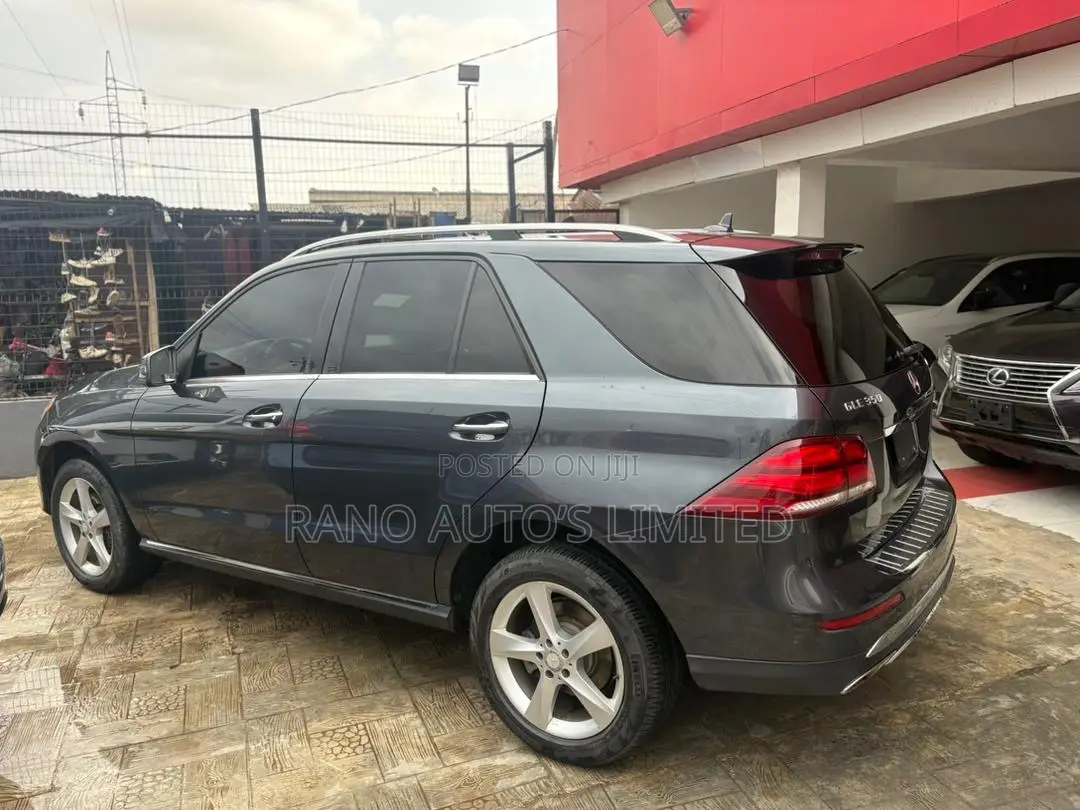 Mercedes-Benz GLE-Class GLE 350d 4MATIC 2016 Gray