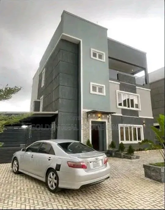 6bdrm Duplex in Apo Resettlement for sale