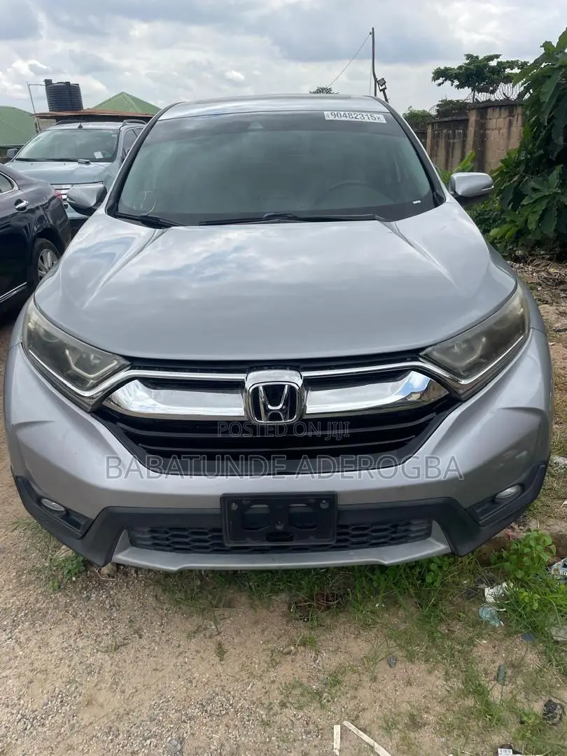 Honda CR-V Touring FWD 2018 Silver