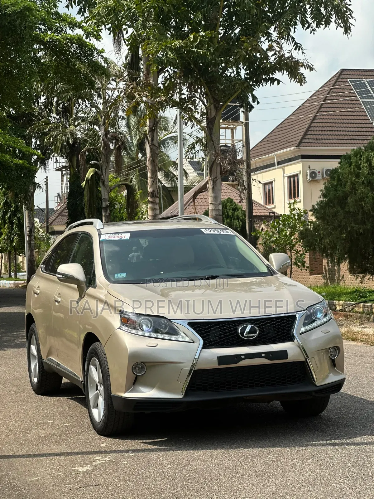 Lexus RX 2011 Gold