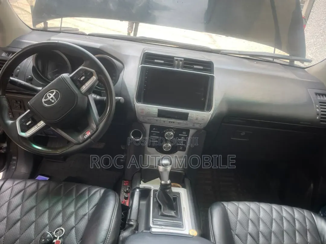 Toyota Land Cruiser Prado 2014 Black
