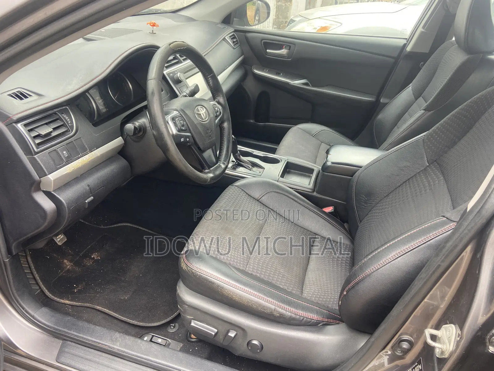 Toyota Camry SE 4dr Sedan (2.5L 4cyl 6A) 2016 Gray
