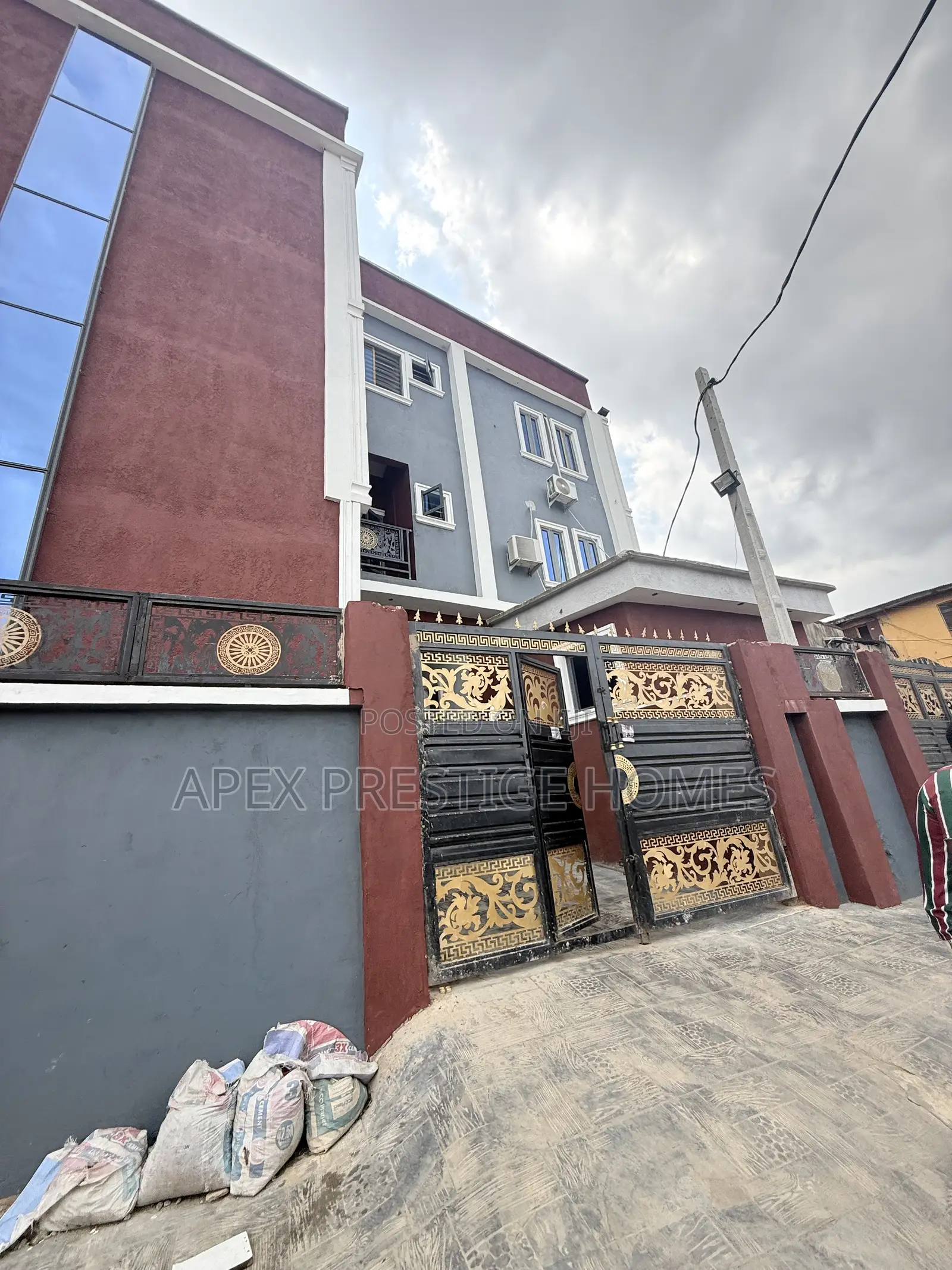 2bdrm Duplex in Bariga / Shomolu for sale