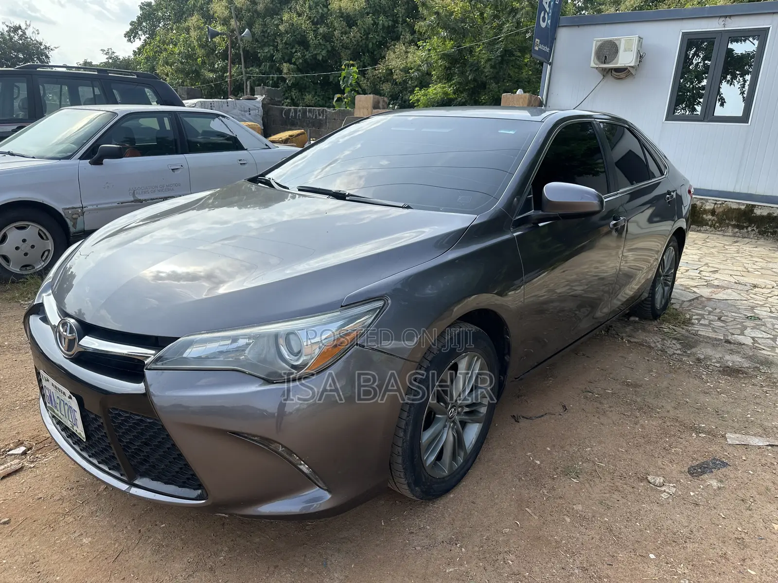 Toyota Camry SE 4dr Sedan (2.5L 4cyl 6A) 2017 Gray