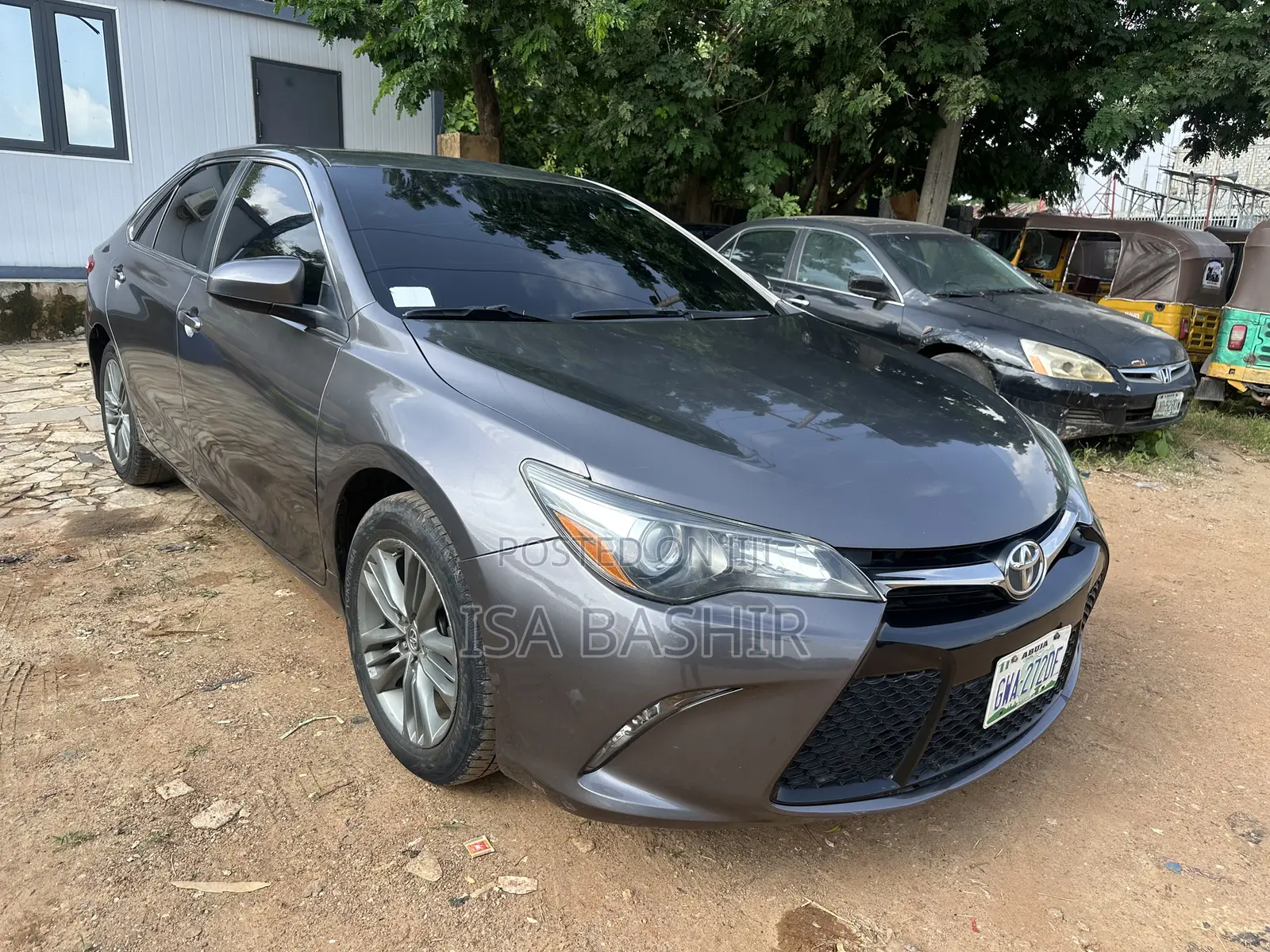 Toyota Camry SE 4dr Sedan (2.5L 4cyl 6A) 2017 Gray