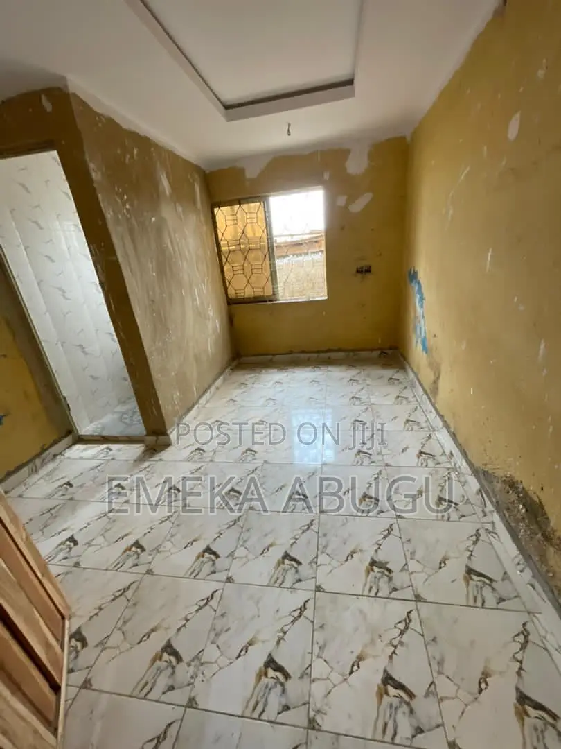 3bdrm Block of Flats in Iwo Road for rent