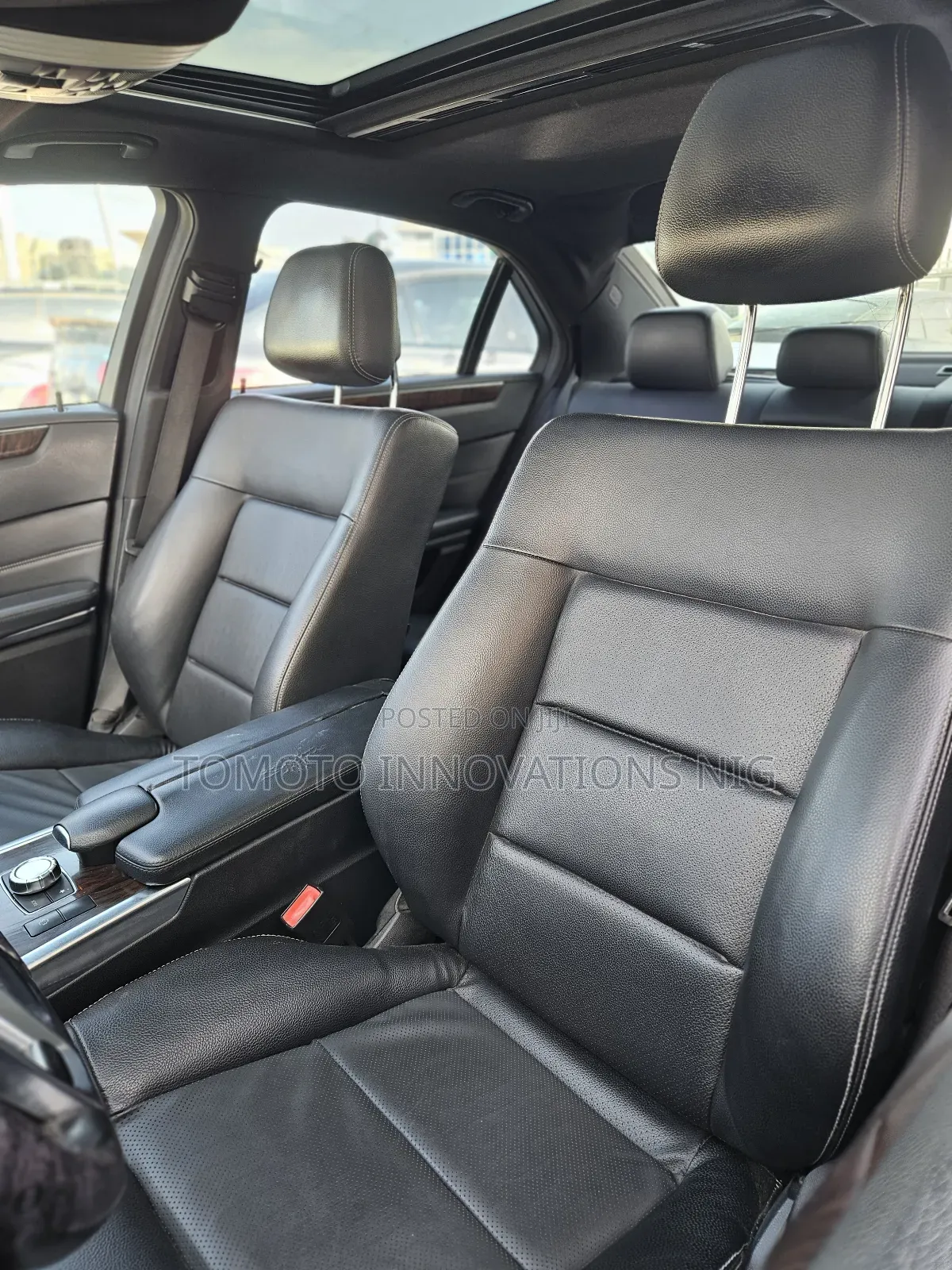Mercedes-Benz E350 Base 4Matic Sedan AWD (3.5L 6cyl 7A) 2013 Black