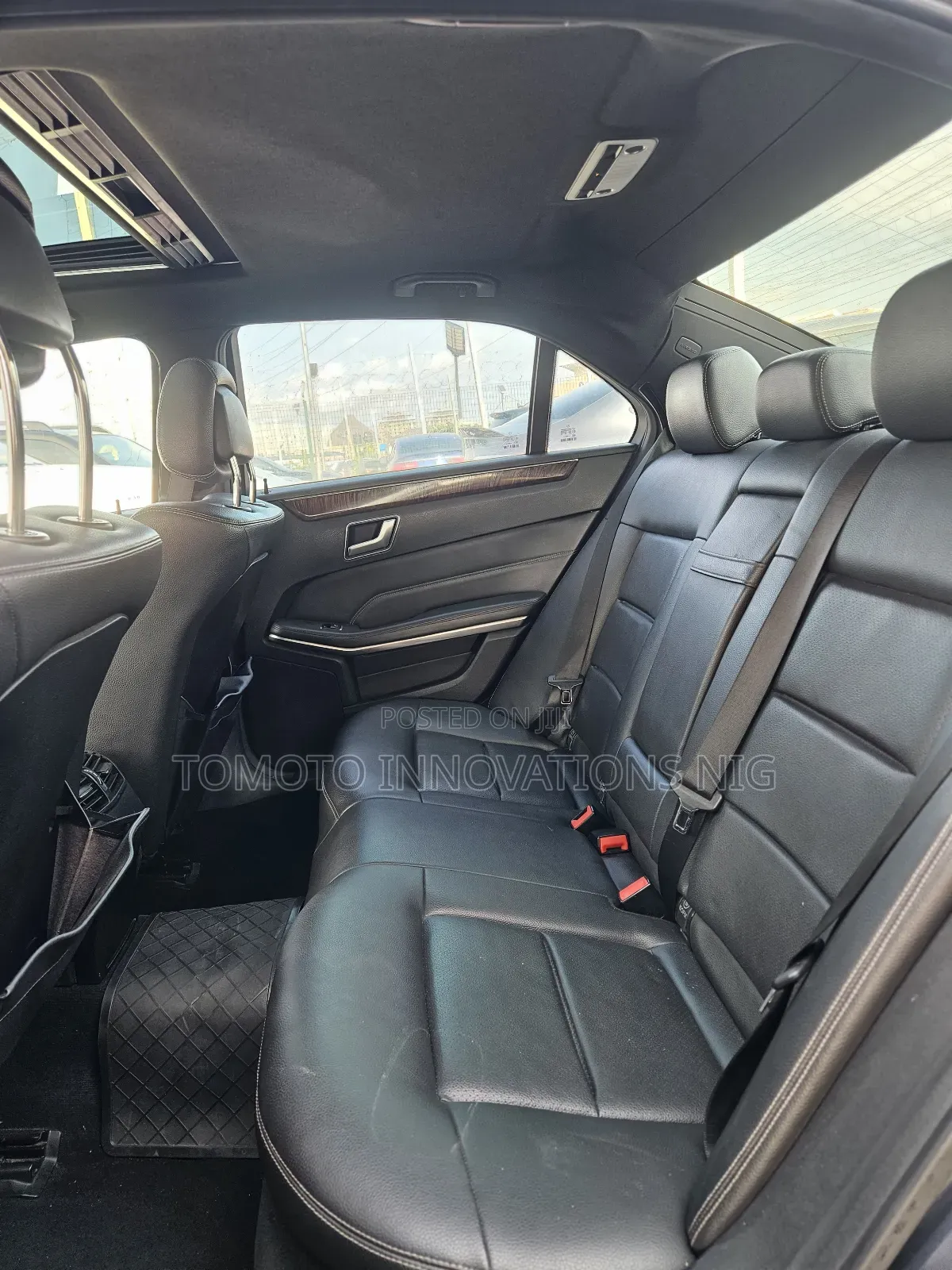 Mercedes-Benz E350 Base 4Matic Sedan AWD (3.5L 6cyl 7A) 2013 Black