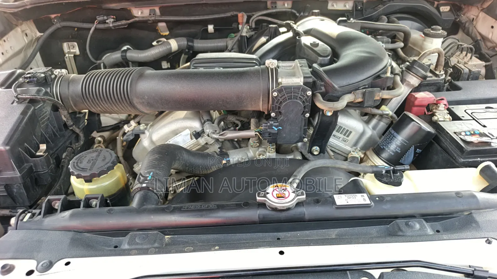 Toyota Hilux 2021 White