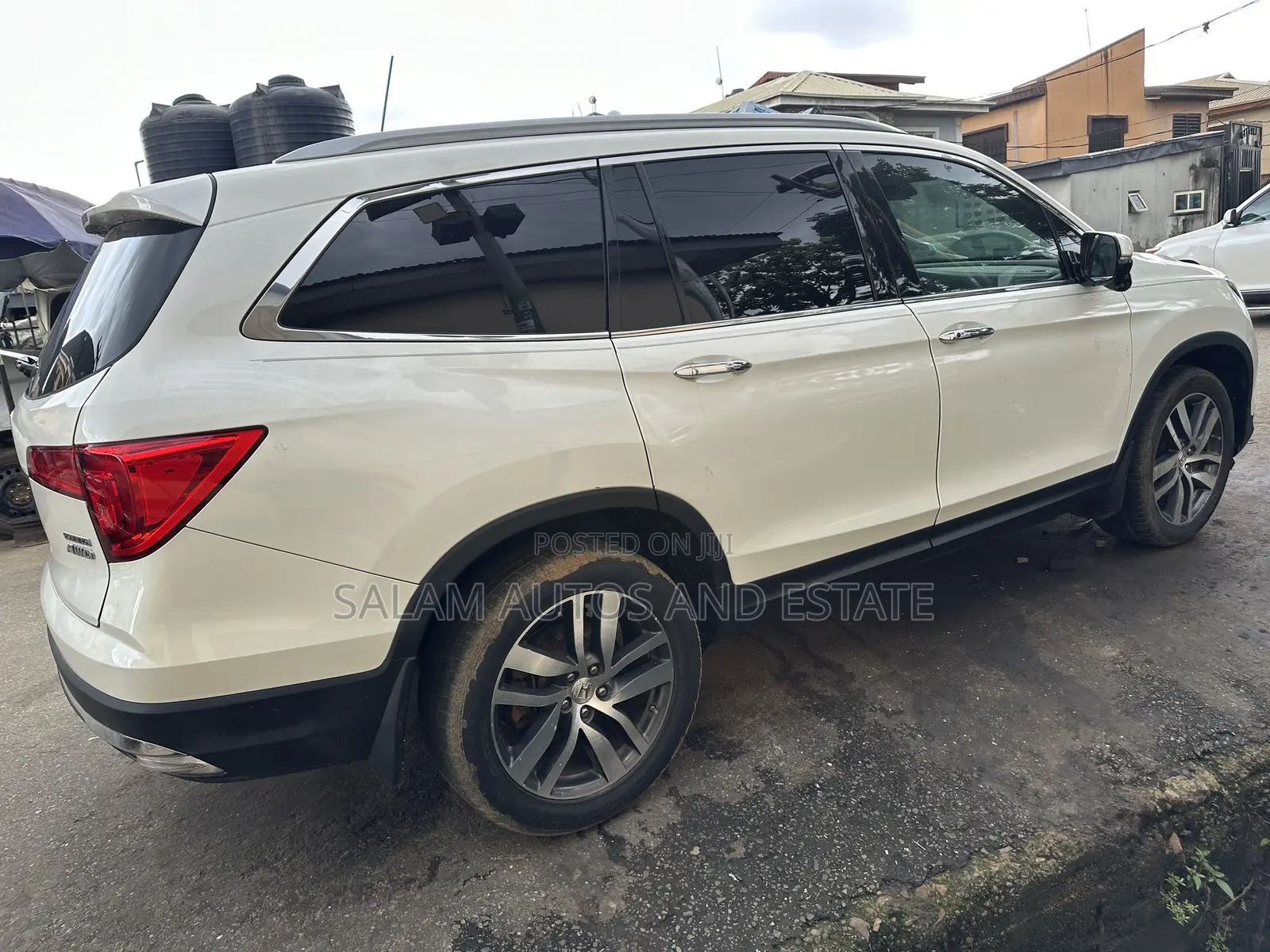 Honda Pilot Touring 4dr SUV 4WD (3.5L 6cyl 9A) 2016 White
