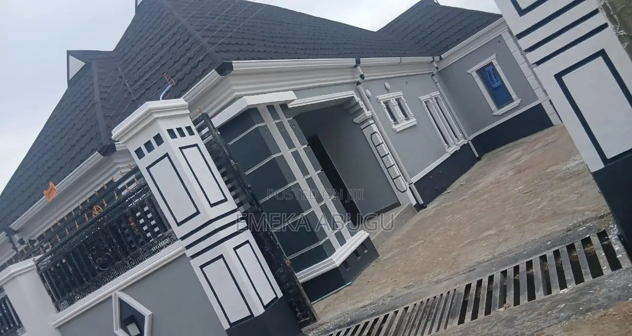 3bdrm Bungalow in Ayedade Estate, Akala Express for sale