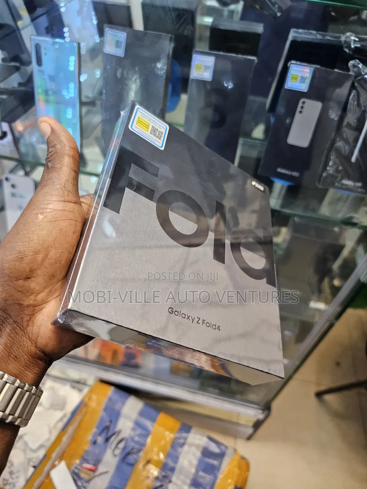 New Samsung Galaxy Z Fold4 256 GB Black