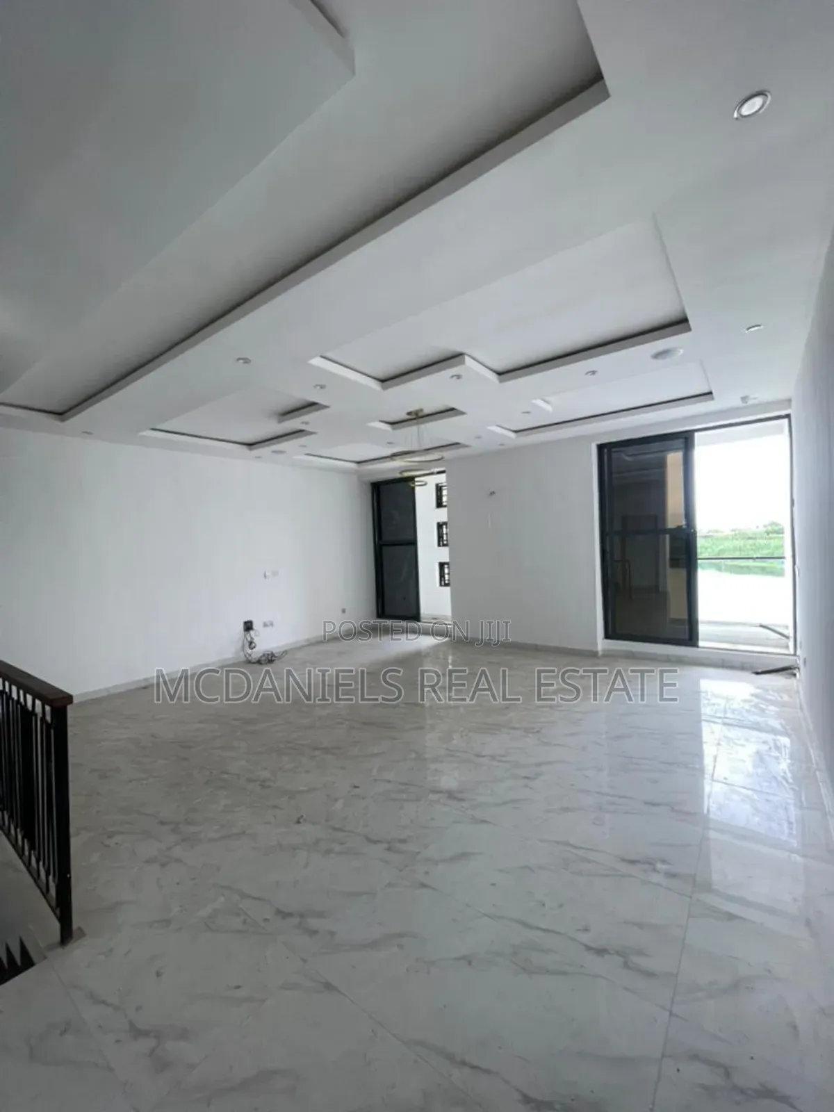 3bdrm Townhouse/Terrace in Chevron for sale