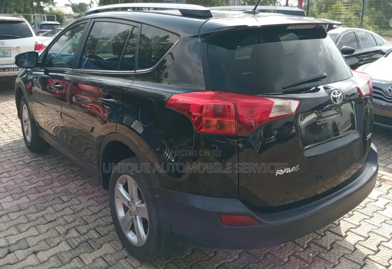 Toyota RAV4 XLE 4dr SUV AWD (2.5L 4cyl 6A) 2014 Black