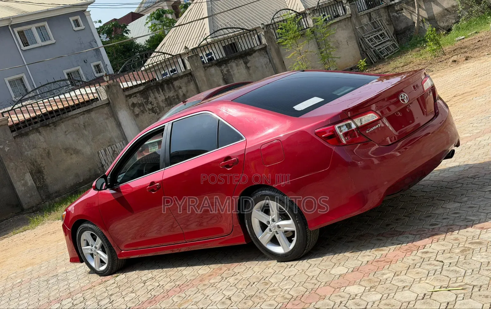 Toyota Camry SE 4dr Sedan (2.5L 4cyl 6A) 2013 Maroon