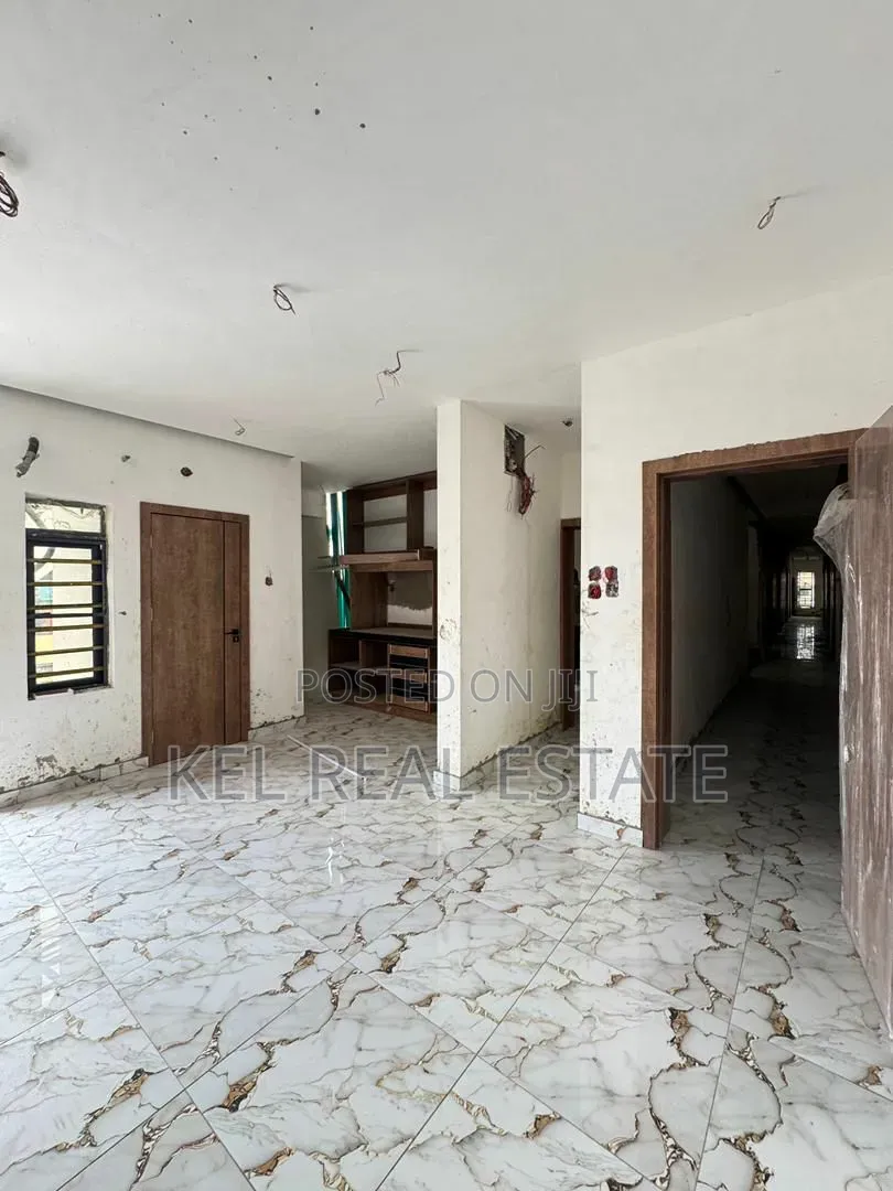 1bdrm Apartment in Aguda / Surulere for sale