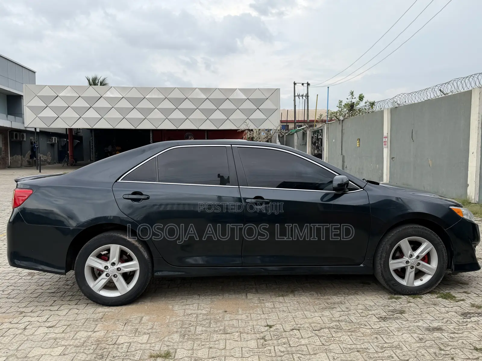 Toyota Camry SE 4dr Sedan (2.5L 4cyl 6A) 2013 Green