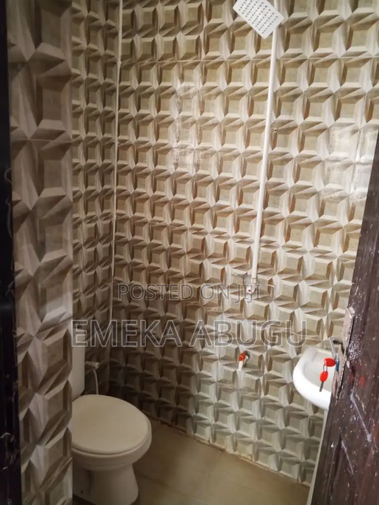 2bdrm Block of Flats in Akala Express for rent