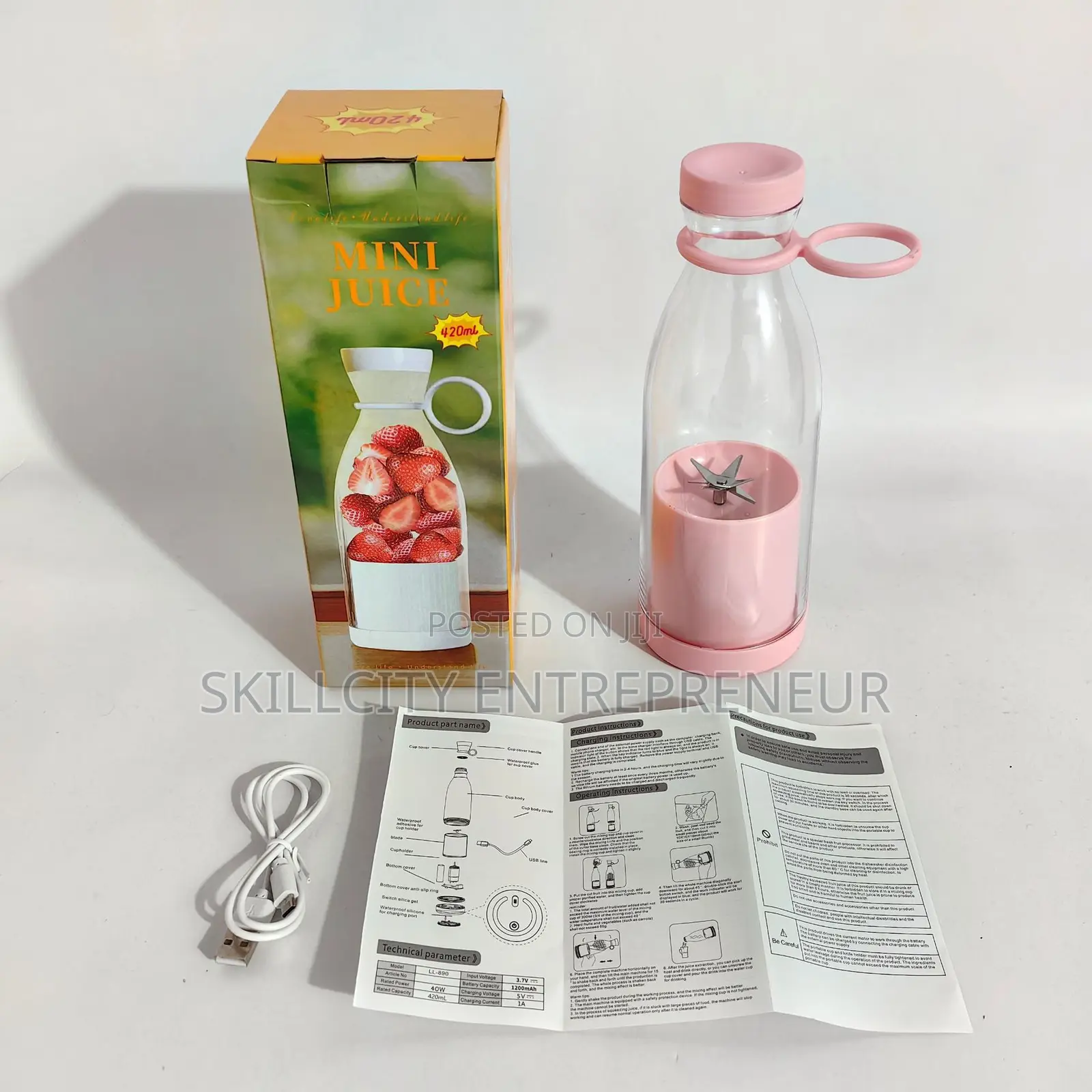 Rechargeable Mini Fruit Juicer