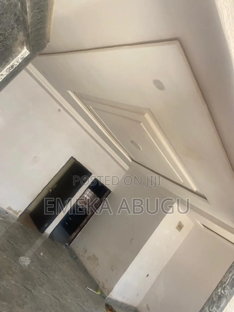 3bdrm Block of Flats in Akala Express for rent