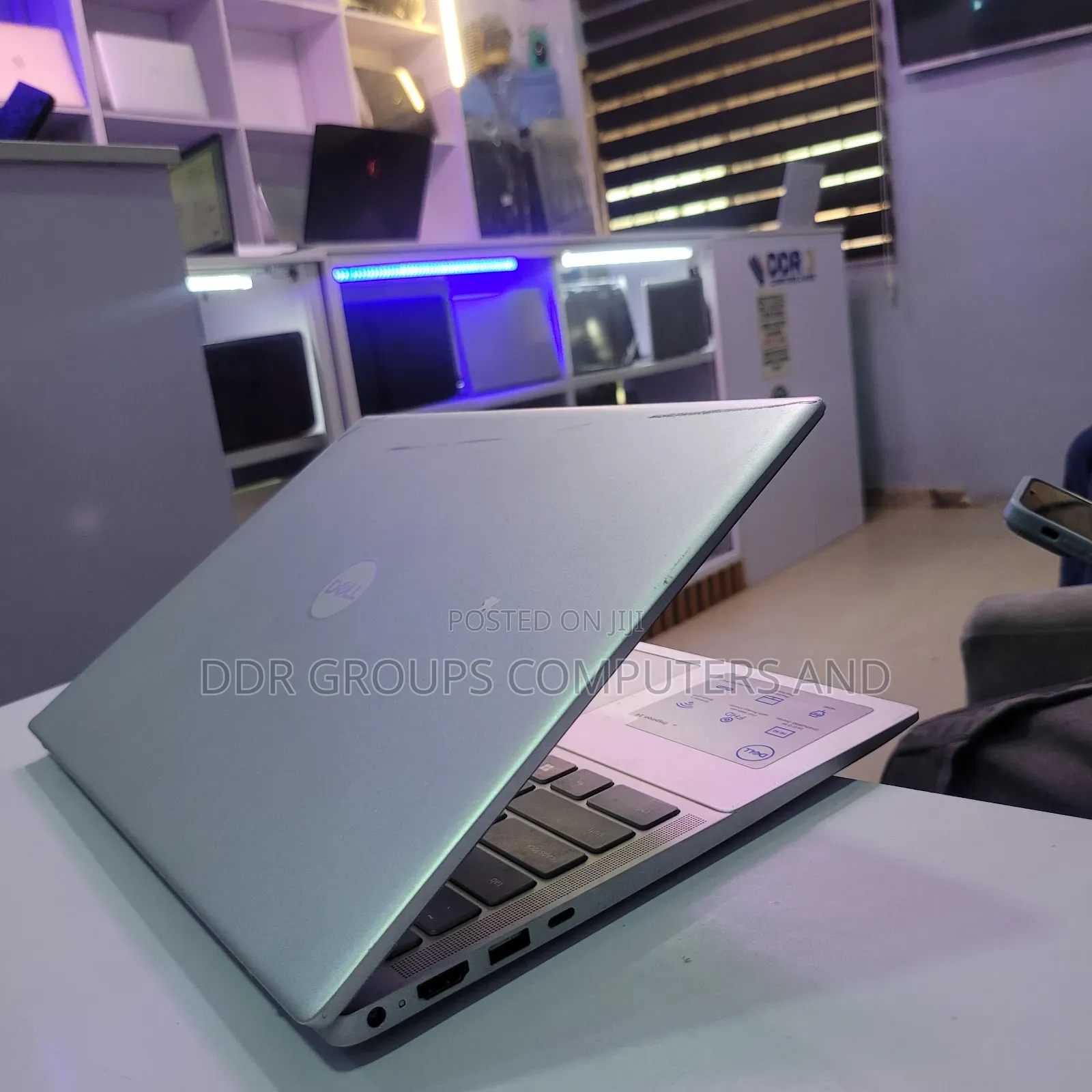 Laptop Dell Inspiron 14 5458 16GB Intel Core Ultra 7 SSD 256GB