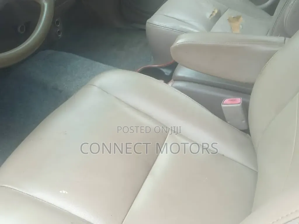 Toyota Tundra Automatic 2002 White
