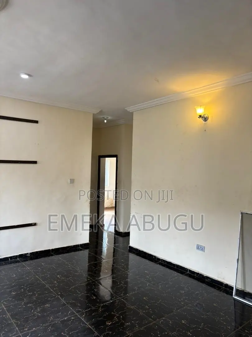 3bdrm Block of Flats in Akala Express for rent