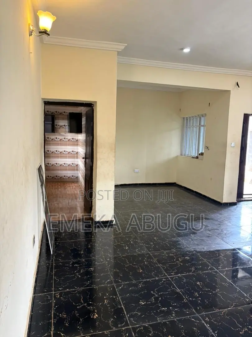 3bdrm Block of Flats in Akala Express for rent