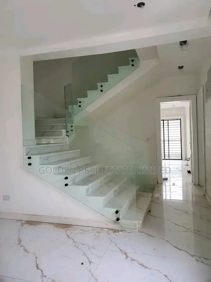 5bdrm Duplex in Katampe Extension for sale