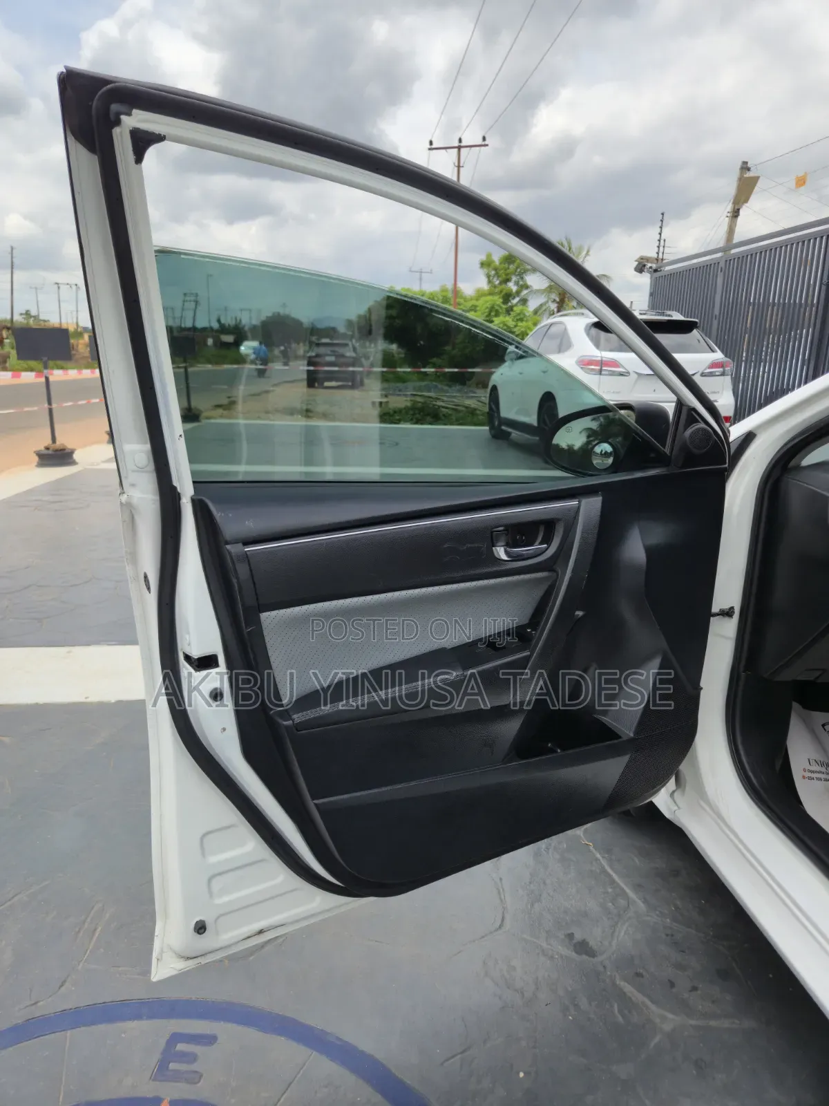 Toyota Corolla 2017 White