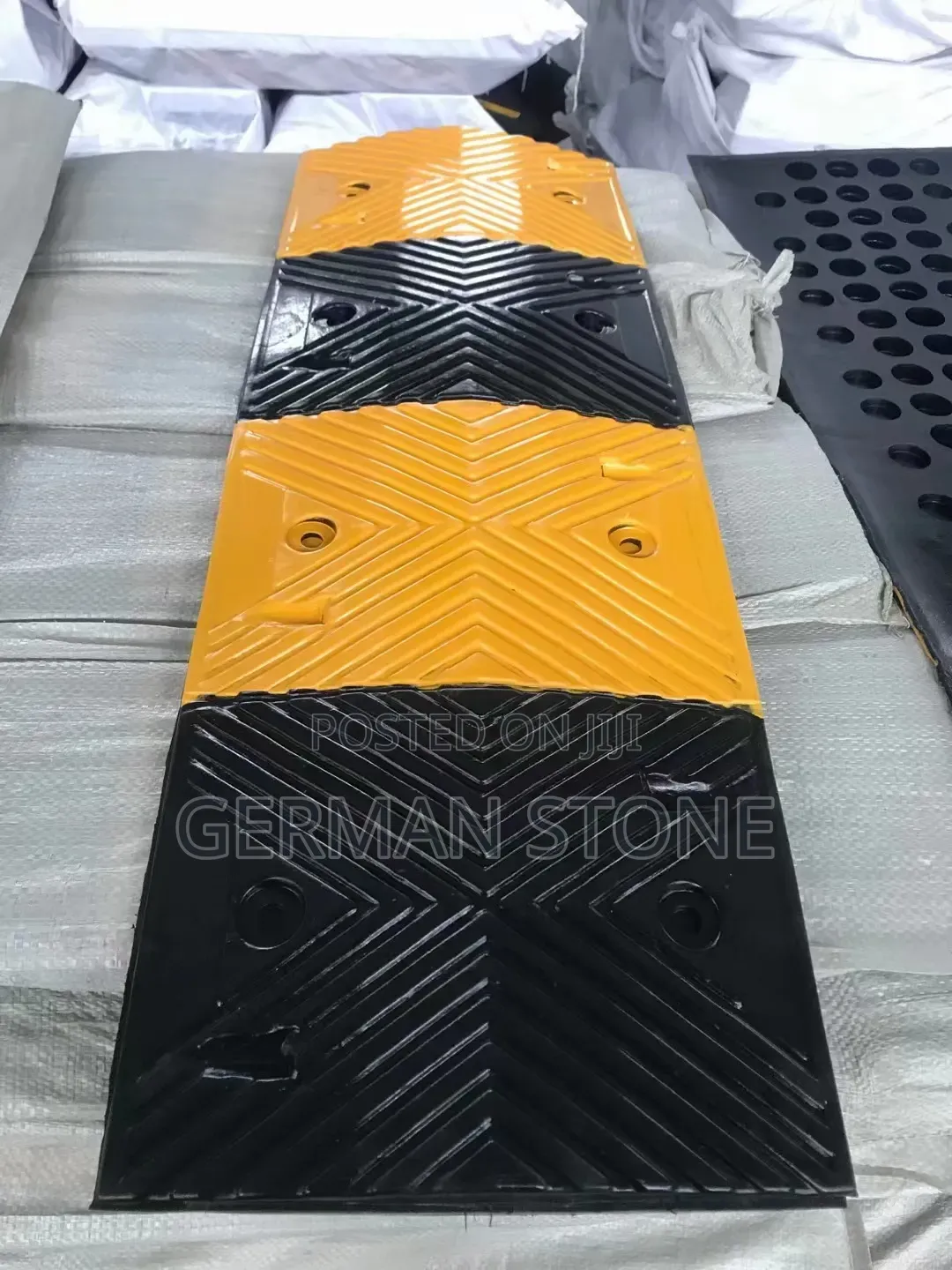 Rubber Speed Bump Or Speed Breaker
