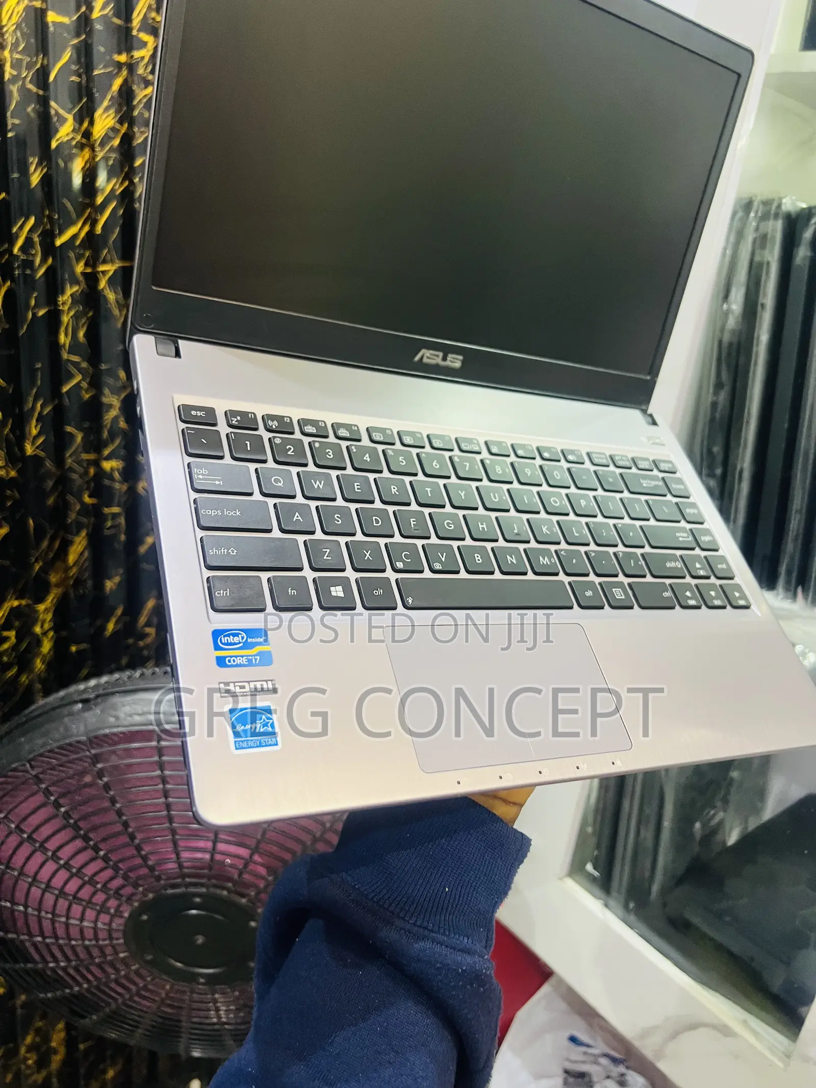 Laptop Asus U47A 16GB Intel Core i7 SSD 256GB