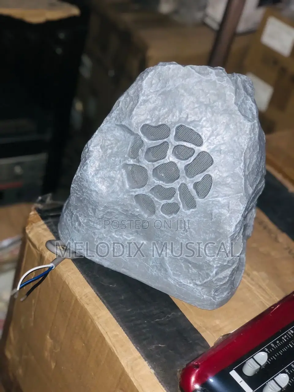 Tundra Rock Specker