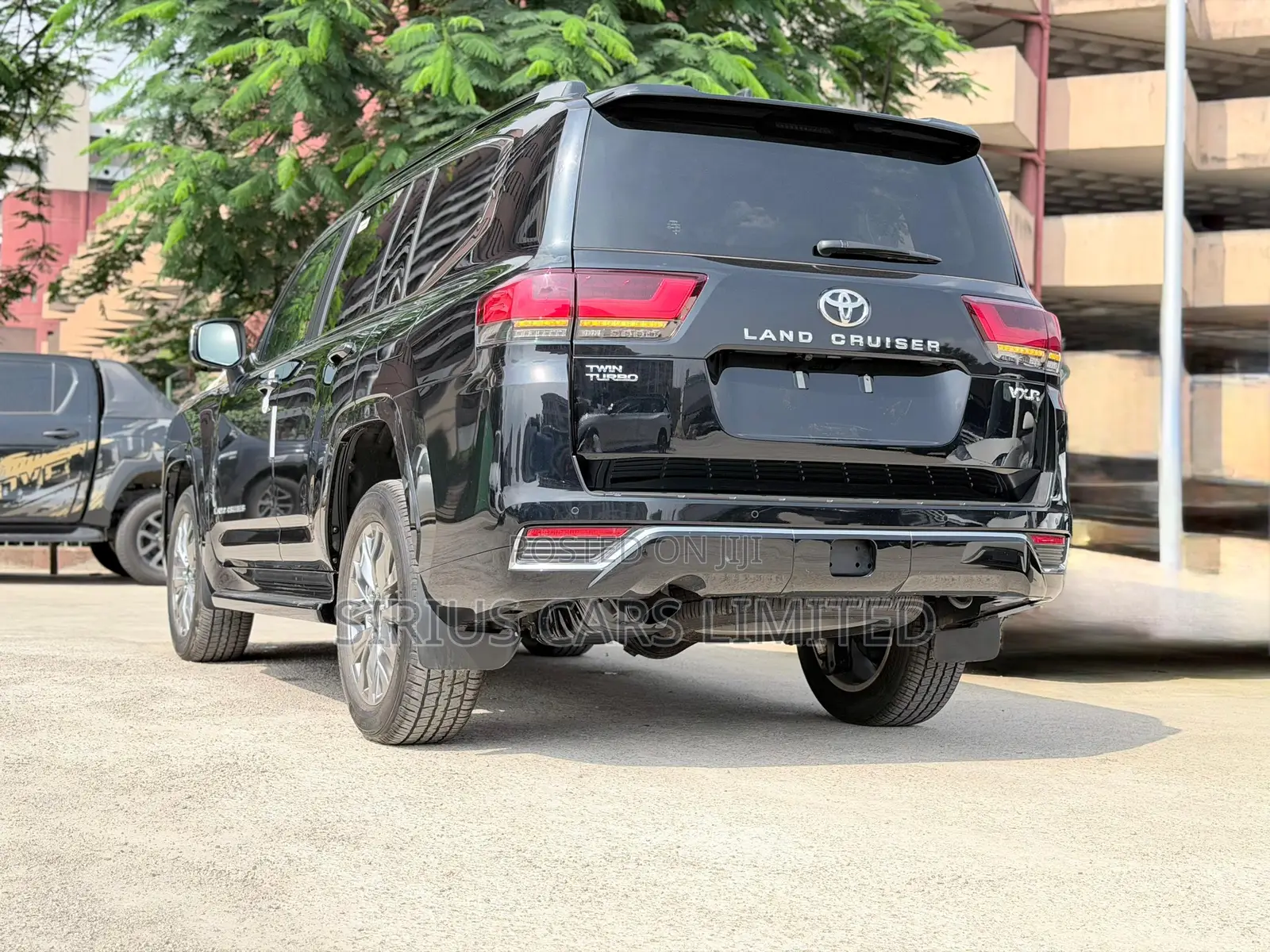New Toyota Land Cruiser LC300 2025 Black