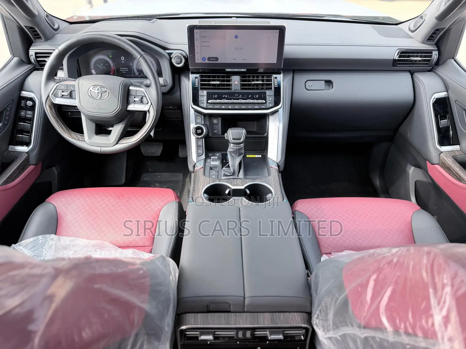 New Toyota Land Cruiser LC300 2025 Black