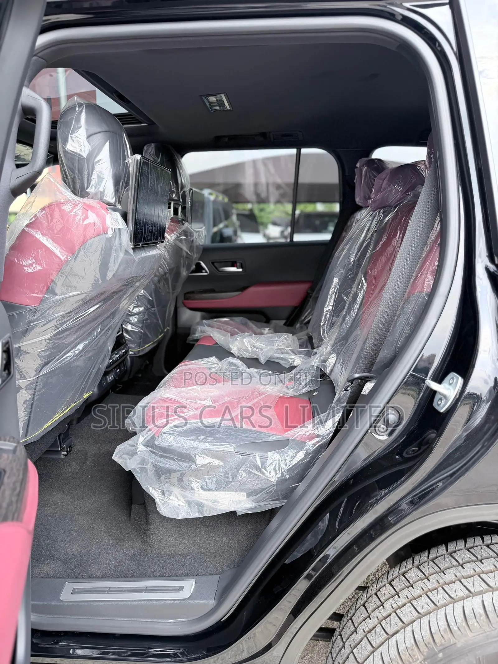 New Toyota Land Cruiser LC300 2025 Black