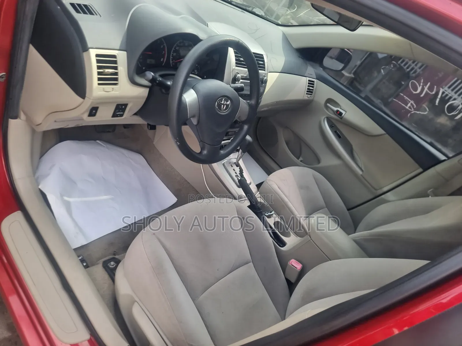 Toyota Corolla 2011 Red