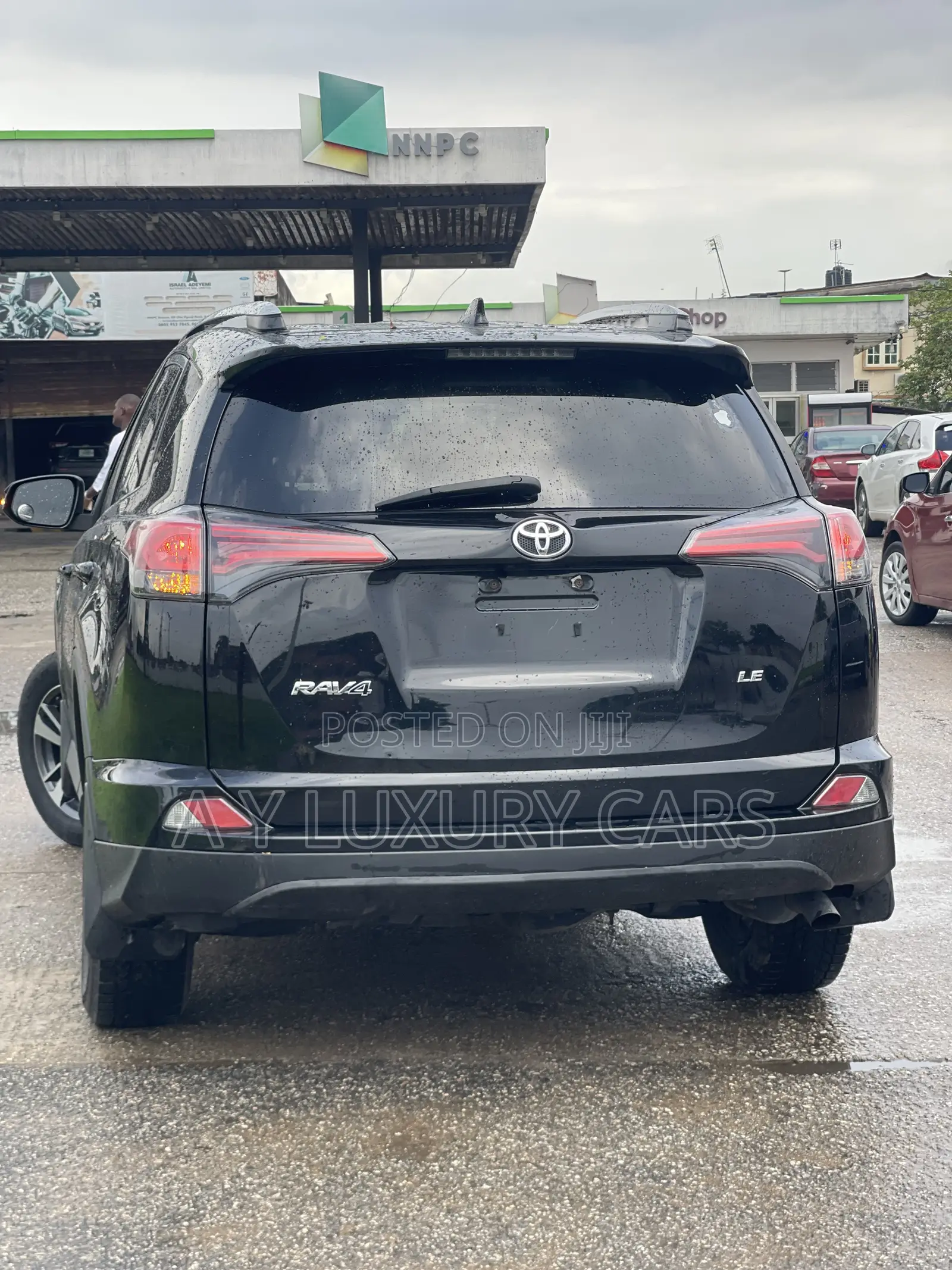 Toyota RAV4 LE 4dr SUV AWD (2.5L 4cyl 6A) 2018 Black