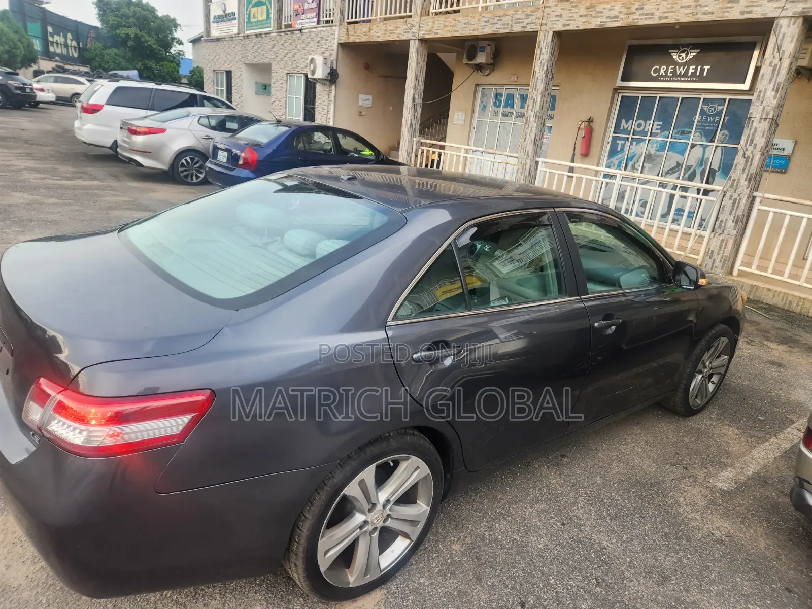 Toyota Camry LE 4dr Sedan (2.5L 4cyl 6AM) 2010 Gray
