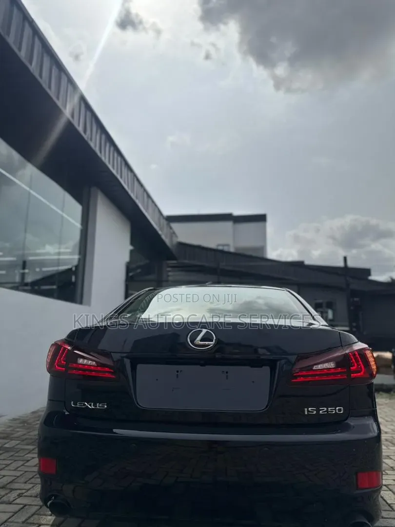 Lexus IS 2008 Blue