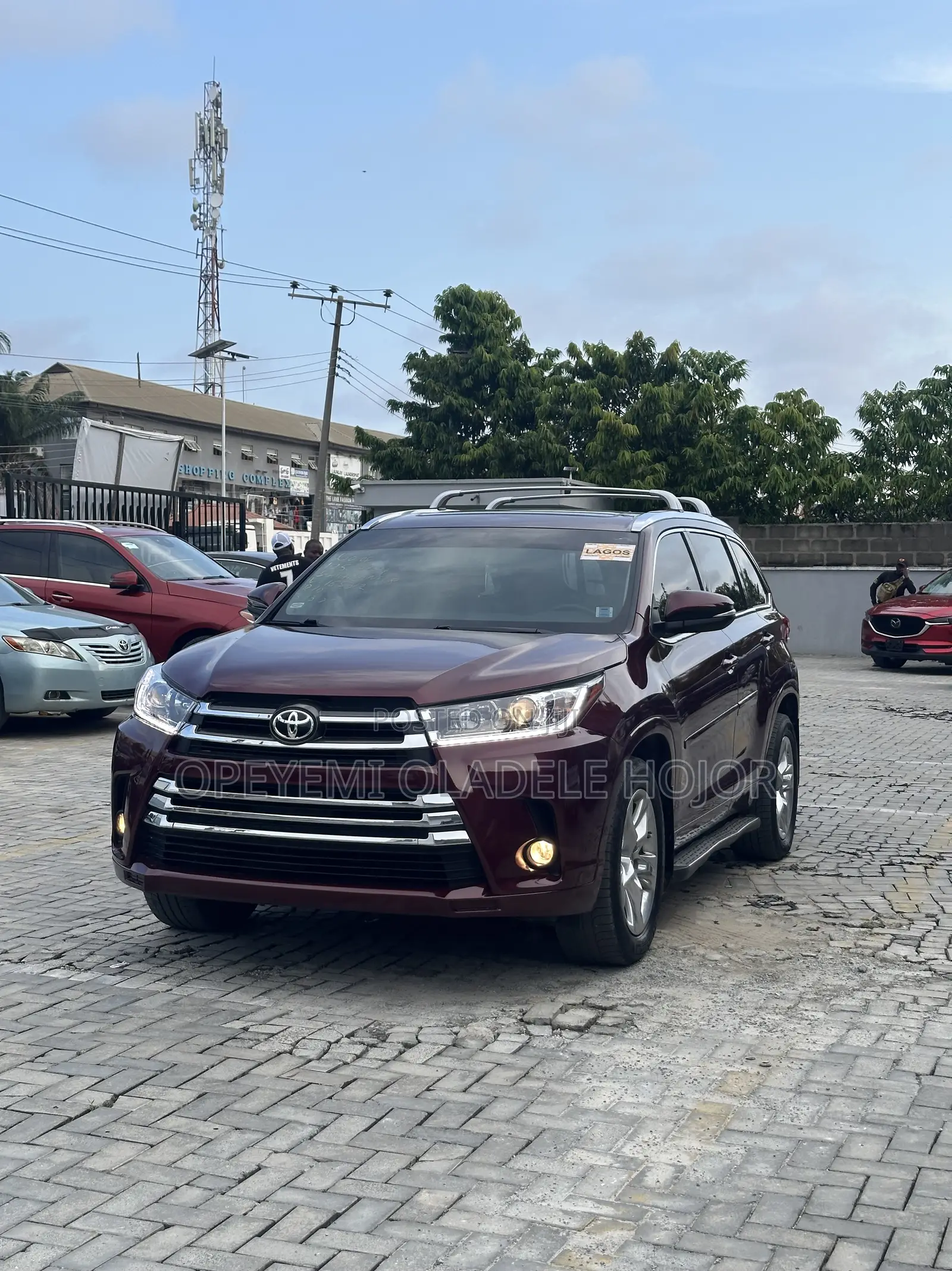 Toyota Highlander XLE 4x4 V6 (3.5L 6cyl 8A) 2018 Burgundy