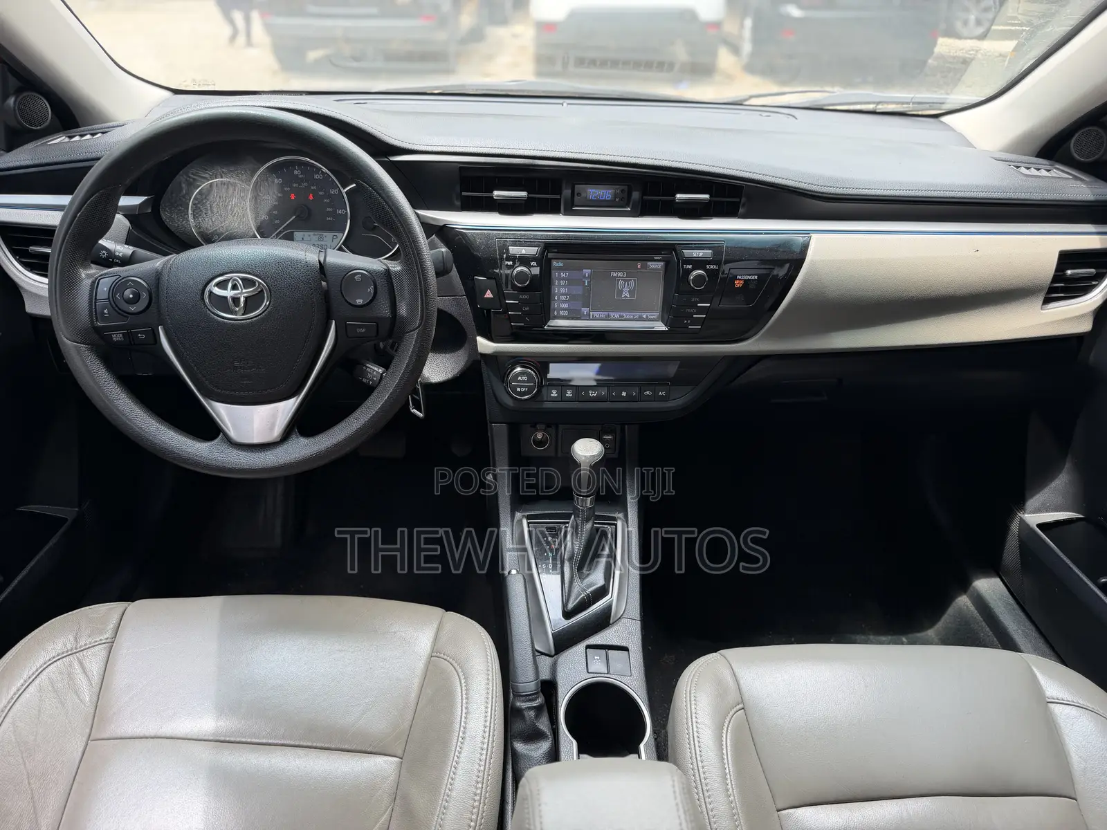 Toyota Corolla LE 4dr Sedan (1.8L 4cyl CVT) 2014 Red
