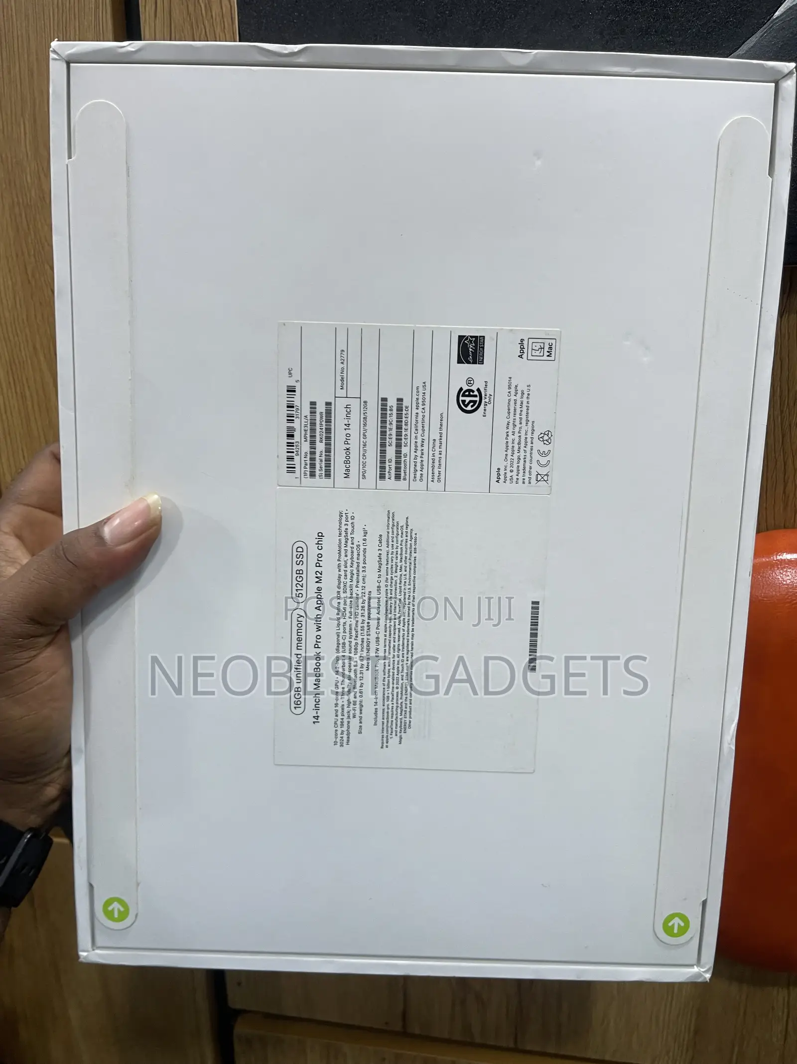 New Laptop Apple MacBook Pro 2023 M2 Pro 16GB Apple M2 SSD 512GB