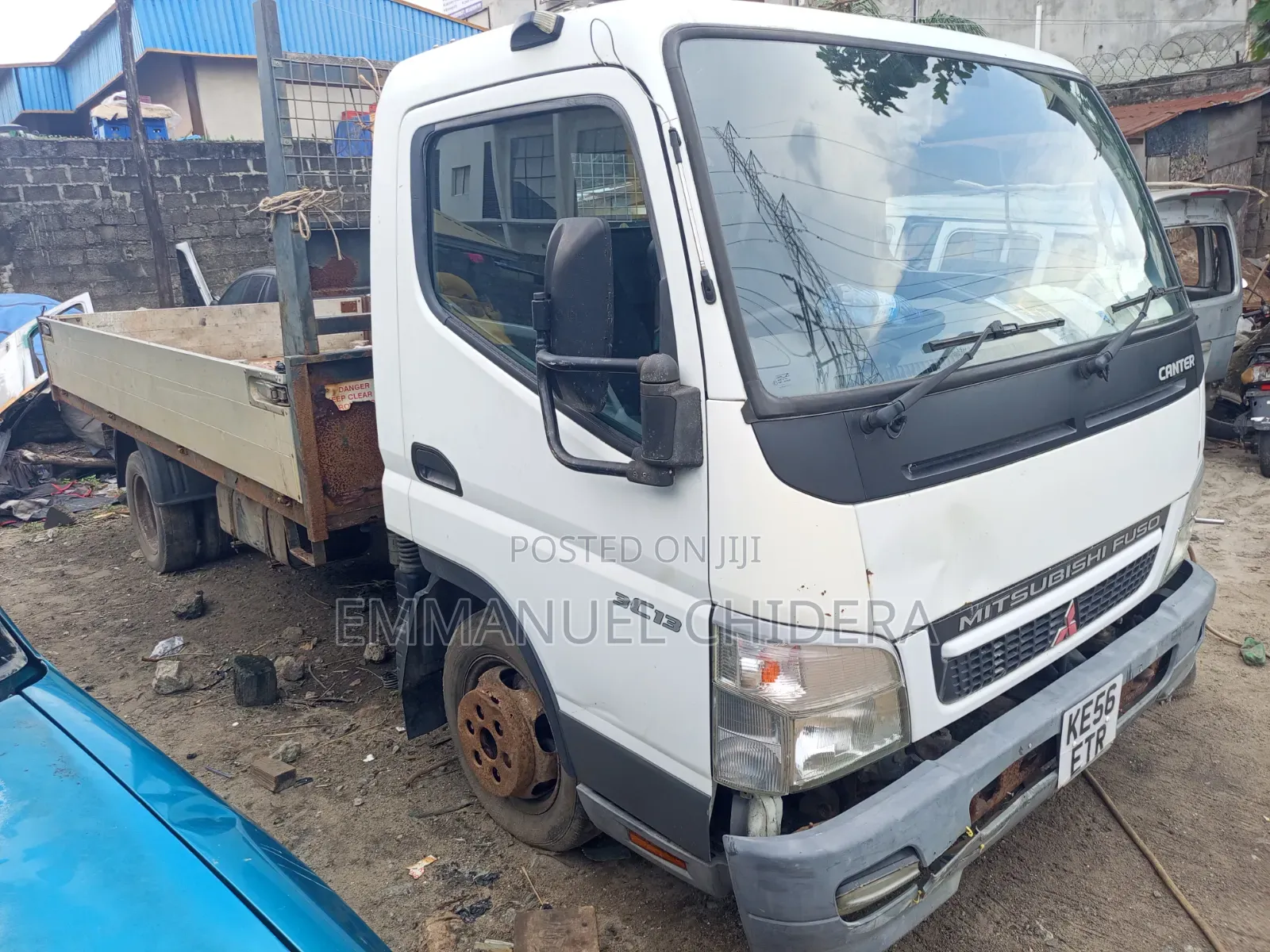 Misbushi Canter White