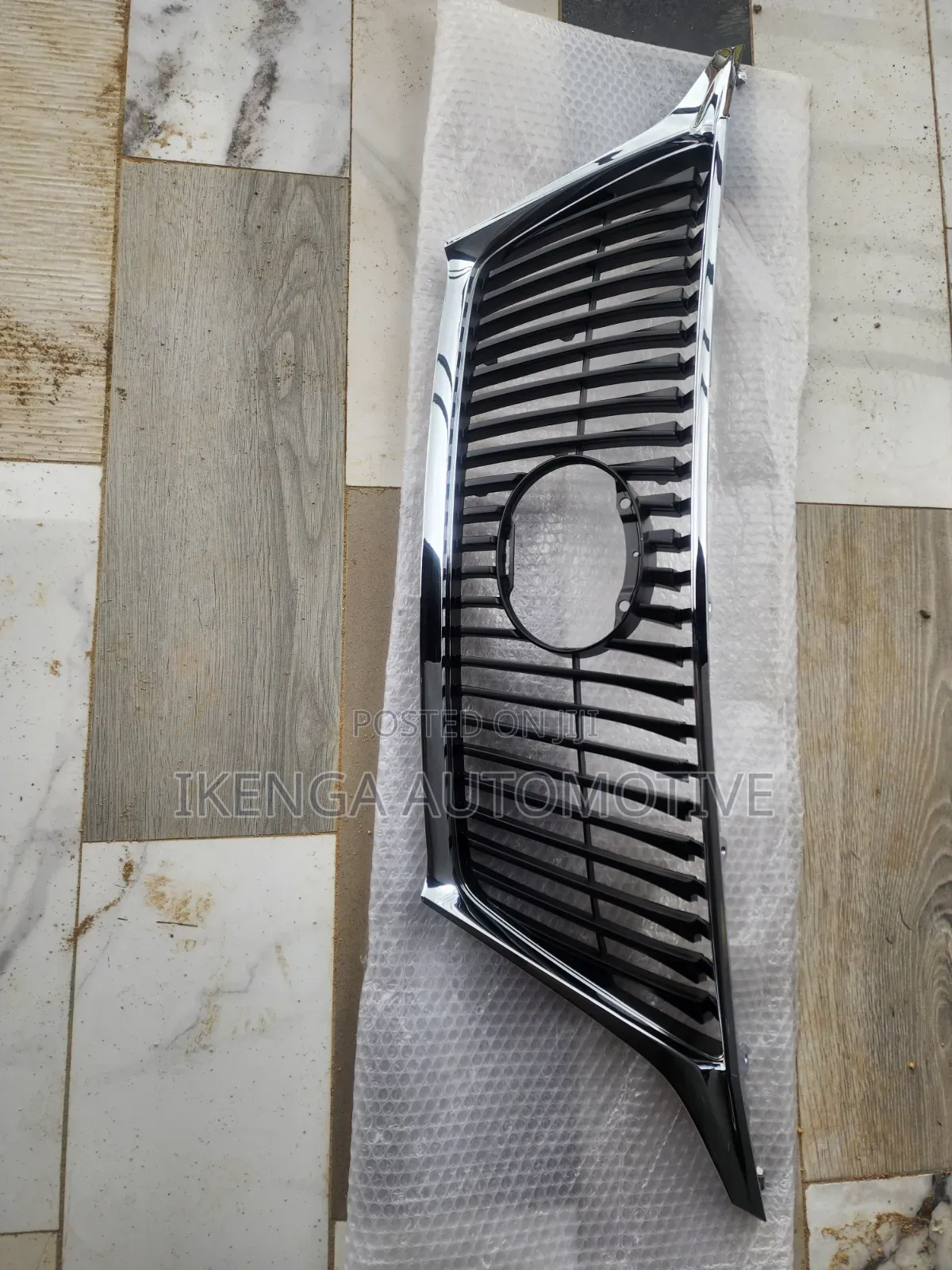 Front Grill Rx350 2010
