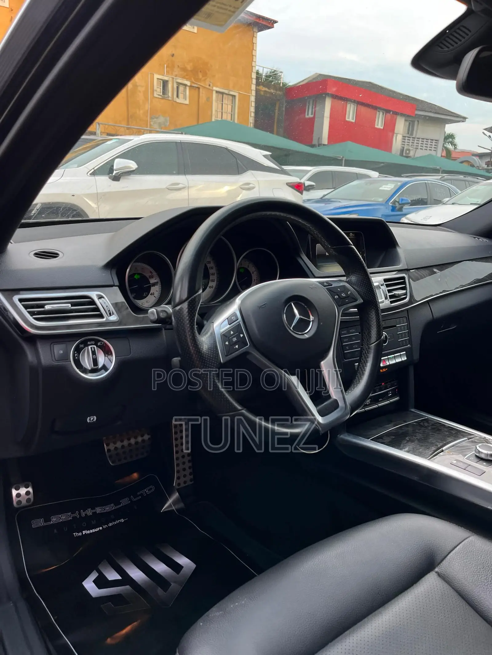 Mercedes-Benz E350 Base 4Matic Sedan AWD (3.5L 6cyl 7A) 2016 Black