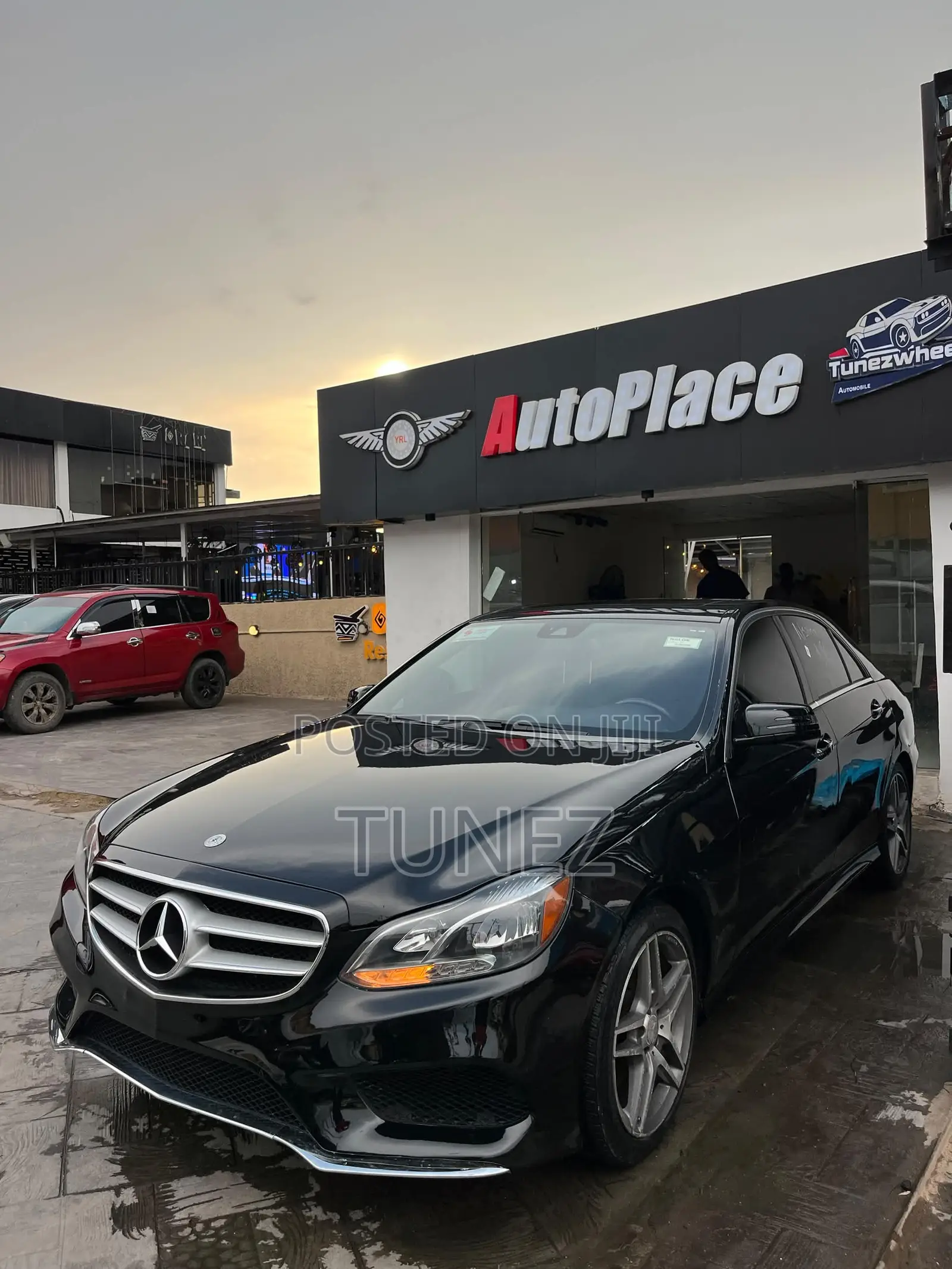 Mercedes-Benz E350 Base 4Matic Sedan AWD (3.5L 6cyl 7A) 2016 Black