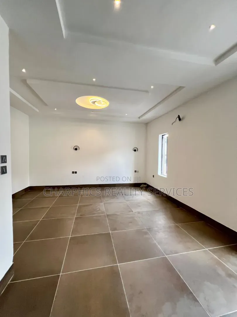 5bdrm Duplex in Old Ikoyi for sale